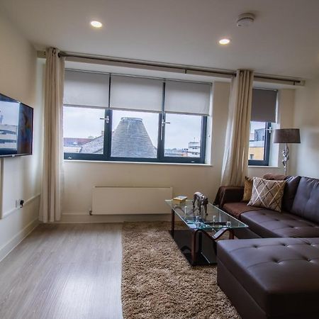 Virexxa Bedford Centre - Executive Suite - 2Bed Flat With Free Parking & Gym Екстериор снимка