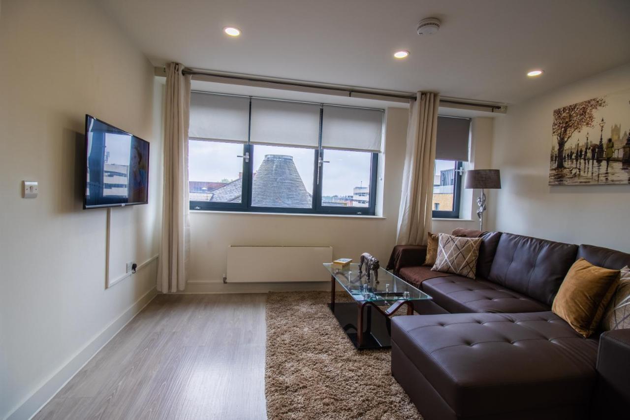 Virexxa Bedford Centre - Executive Suite - 2Bed Flat With Free Parking & Gym Екстериор снимка