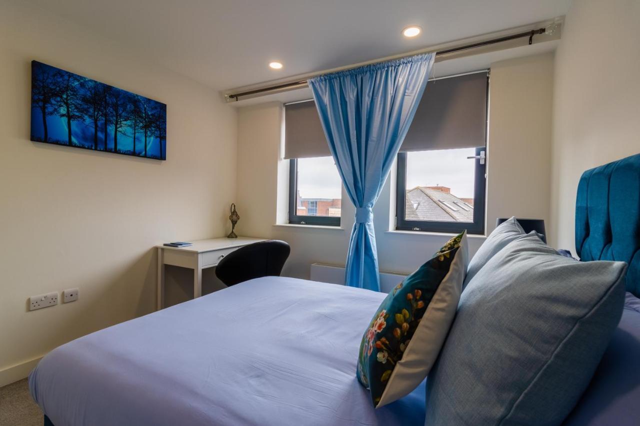 Virexxa Bedford Centre - Executive Suite - 2Bed Flat With Free Parking & Gym Екстериор снимка