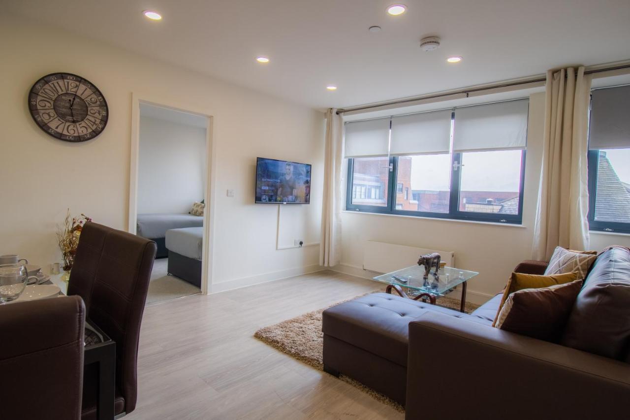 Virexxa Bedford Centre - Executive Suite - 2Bed Flat With Free Parking & Gym Екстериор снимка